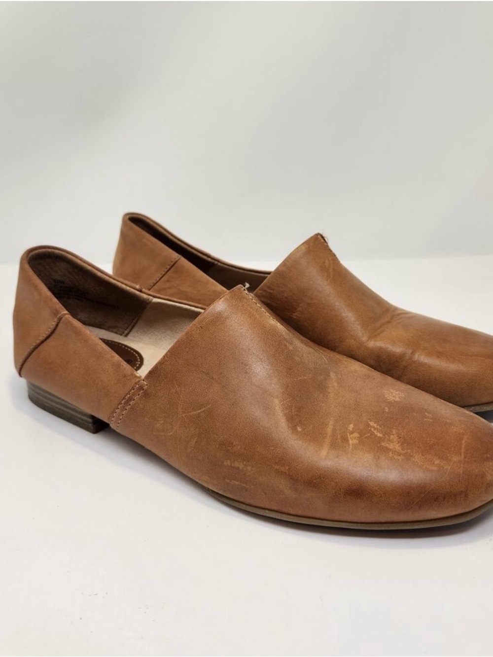 b.o.c. Women's Tan Slip-On Leather Loafers